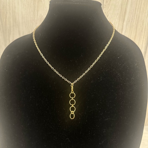 Jewelry - Gold Chain Necklace w/ Interlocking Ring Charms